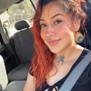 Meet your Posher, Daniela